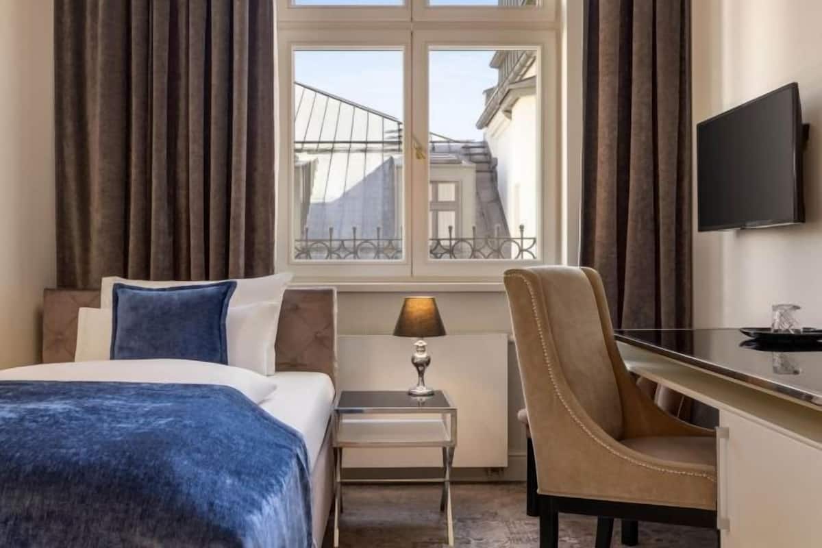 Premium bedding, minibar, in-room safe, individually decorated