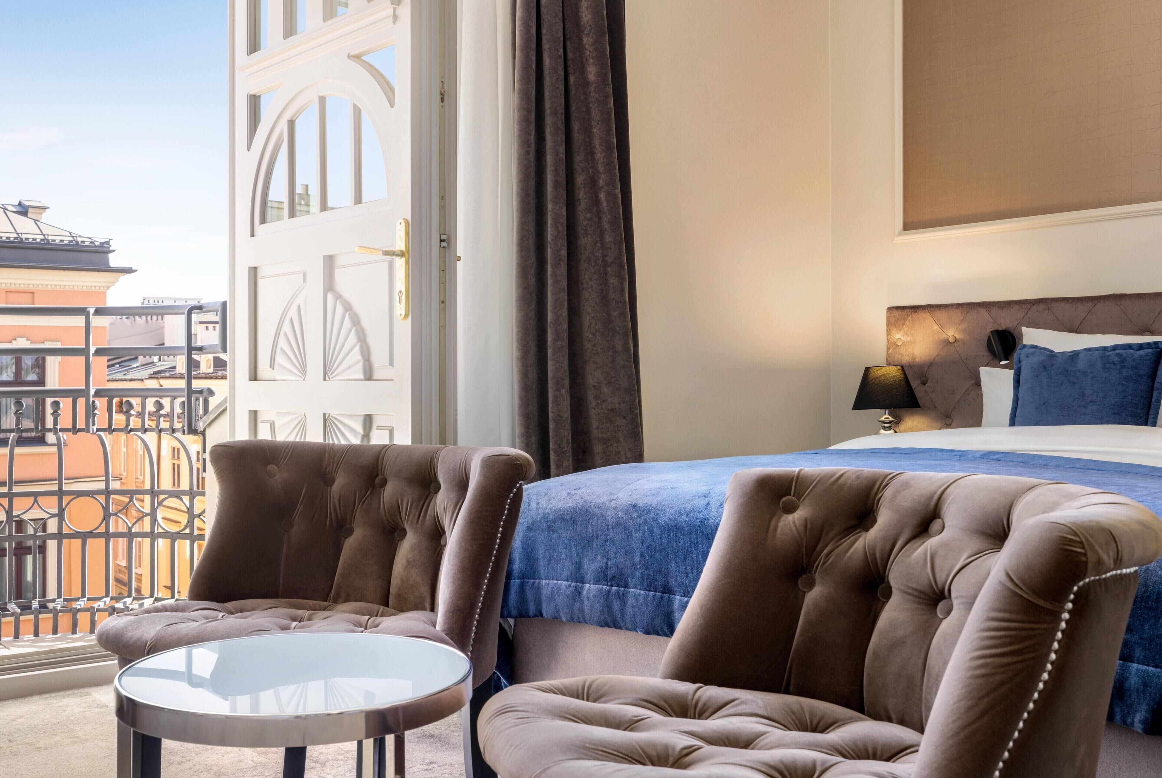 Premium Room | Premium bedding, minibar, in-room safe, individually decorated