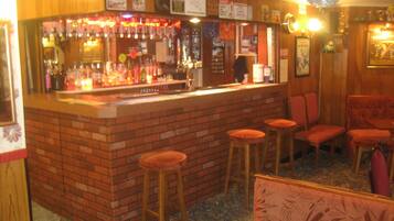 Bar (en la propiedad)