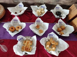 Bao gồm bữa sáng kiểu Âu hàng ngày