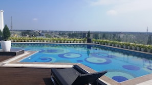 Terrace/patio - Hotel Pal Heights Mantra (Bhubaneshwar)