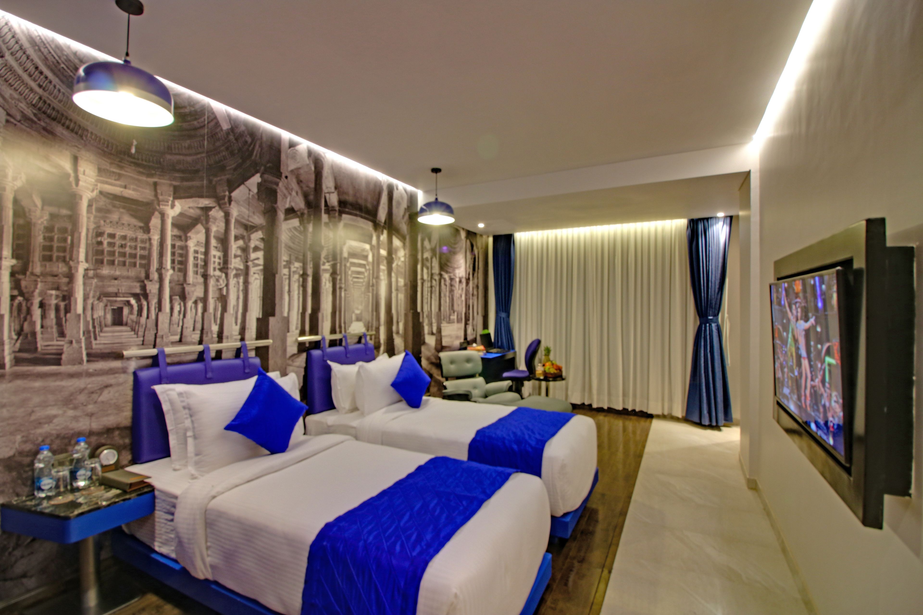 premier room | premium bedding, minibar, in-room safe, desk