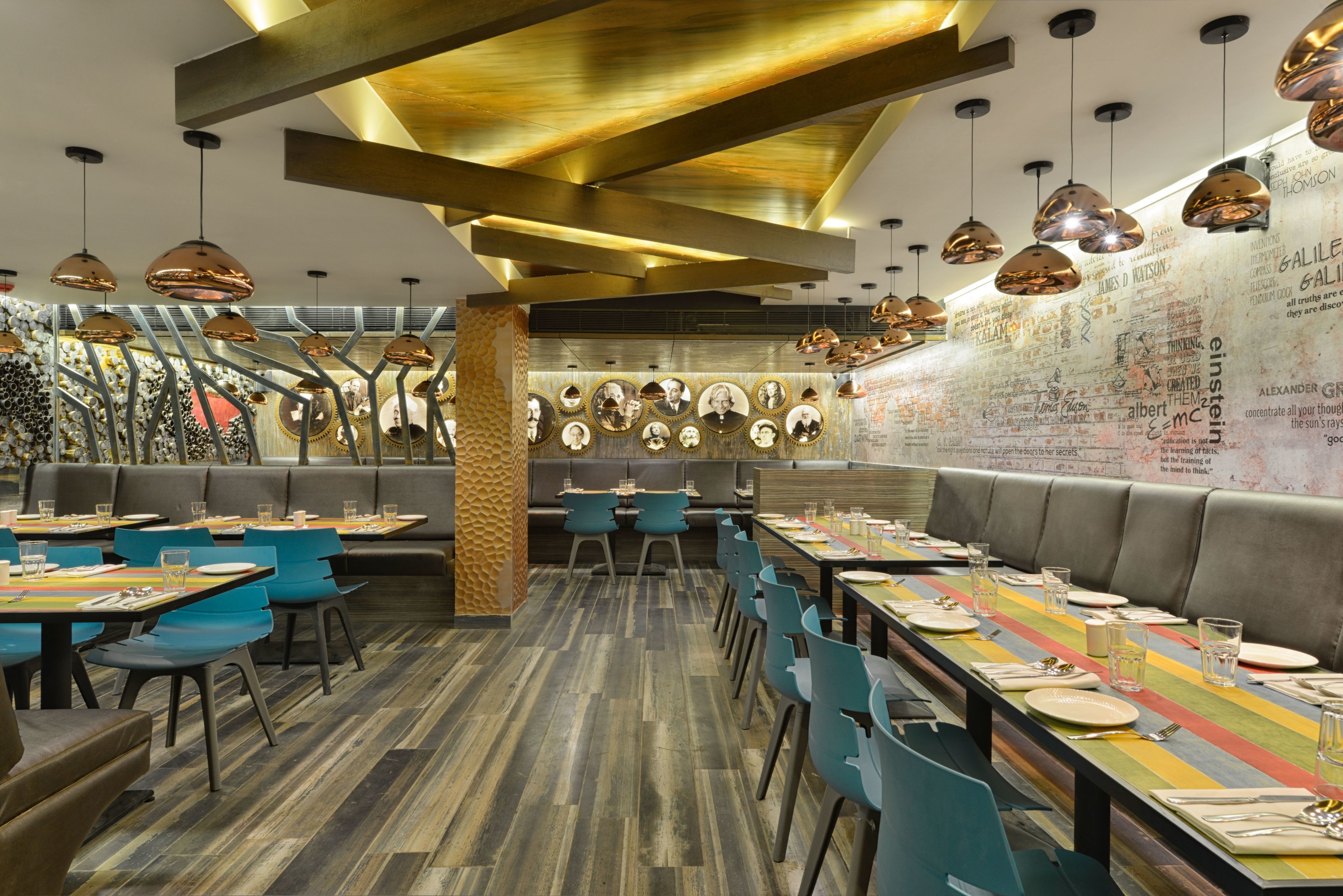 breakfast, lunch, dinner served; international cuisine