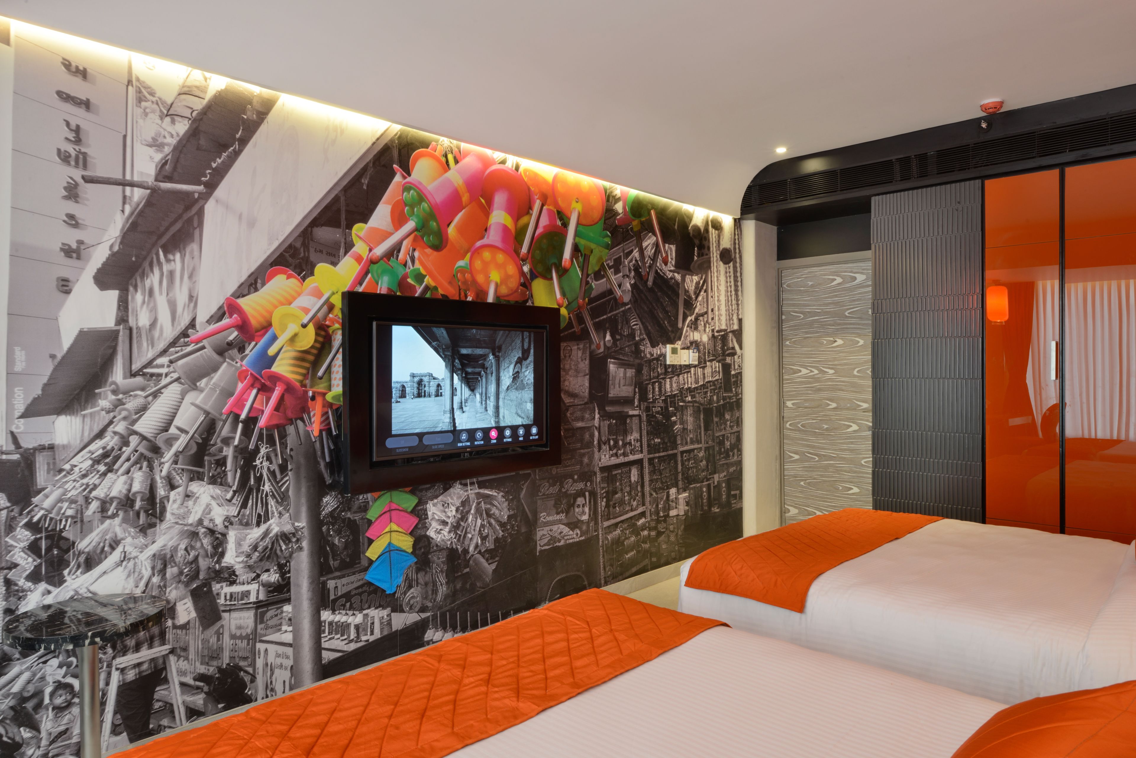 family room | premium bedding, minibar, in-room safe, desk