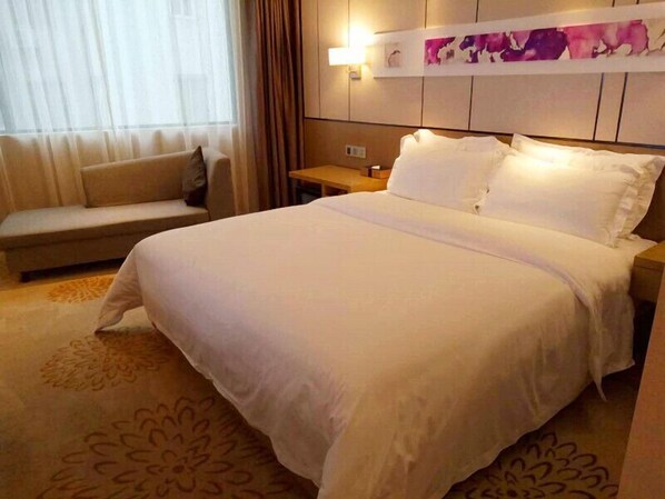 Deluxe King Room | Minibar, blackout drapes, rollaway beds, free WiFi - LAVANDE HOTEL GZ SANYUANLI METRO STATION BRANCH (Guangzhou)