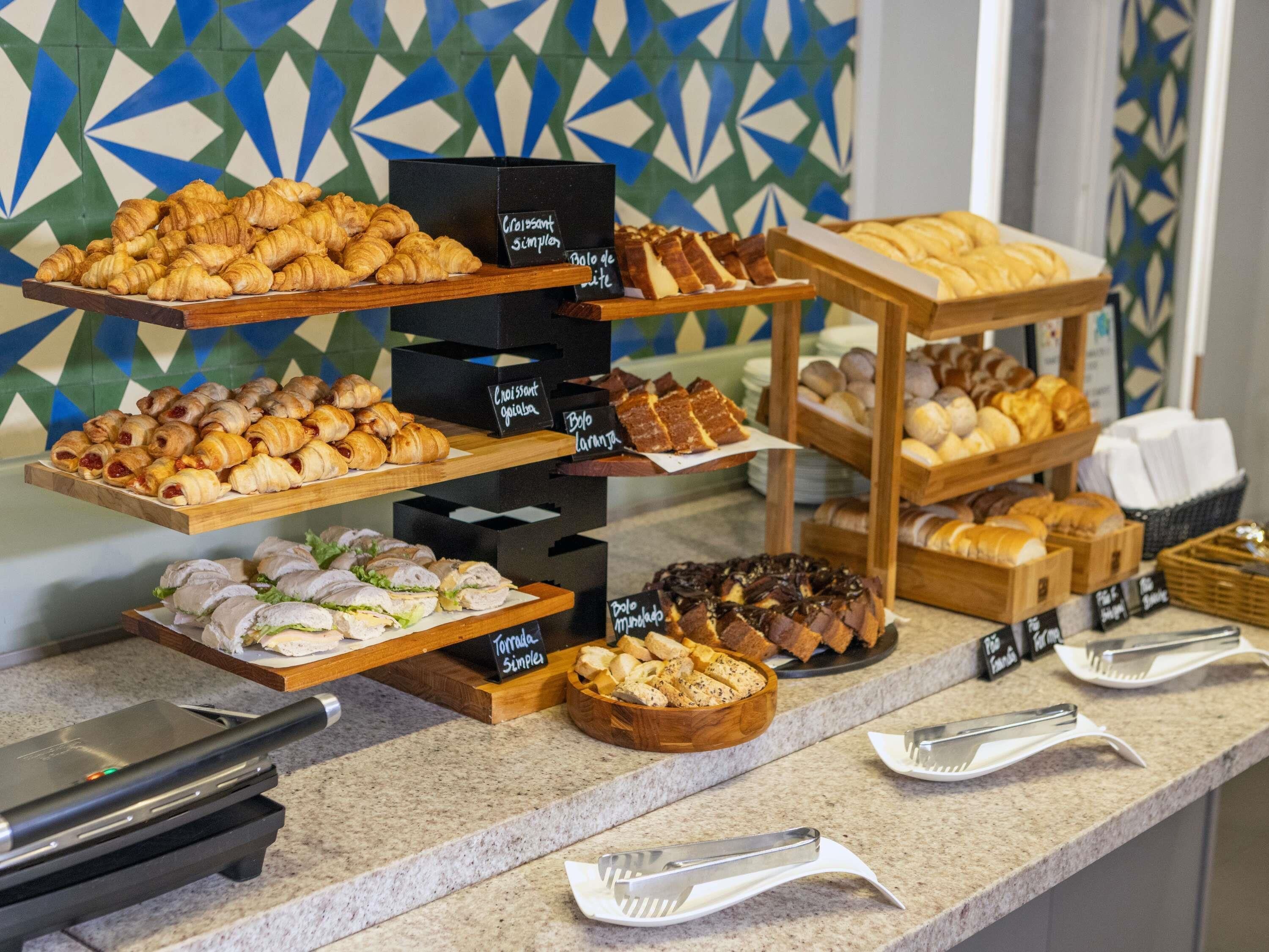 Desayuno buffet todos los días (con cargo)