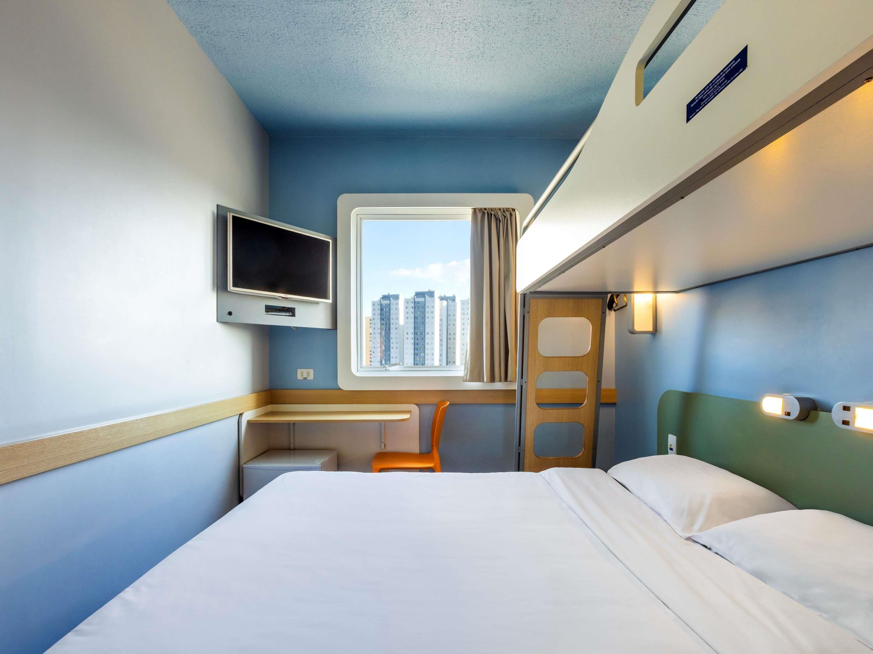 Standard-Apartment, Mehrere Betten | Schallisolierte Zimmer, kostenloses WLAN, Bettwäsche