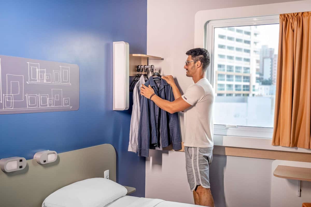 Schallisolierte Zimmer, kostenloses WLAN, Bettwäsche