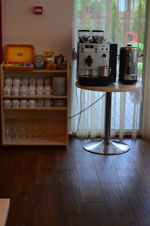 Daily continental breakfast for a fee - Vila Labas Rytas (Palanga)