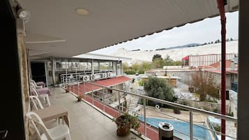 Standard Twin Room | Balcony view