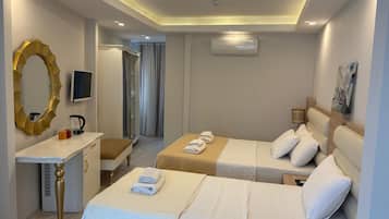 Deluxe-rum - 1 sovrum - utsikt mot bergen | 2 sovrum, sÀngtillbehör av högsta kvalitet, gratis wi-fi och sÀngklÀder