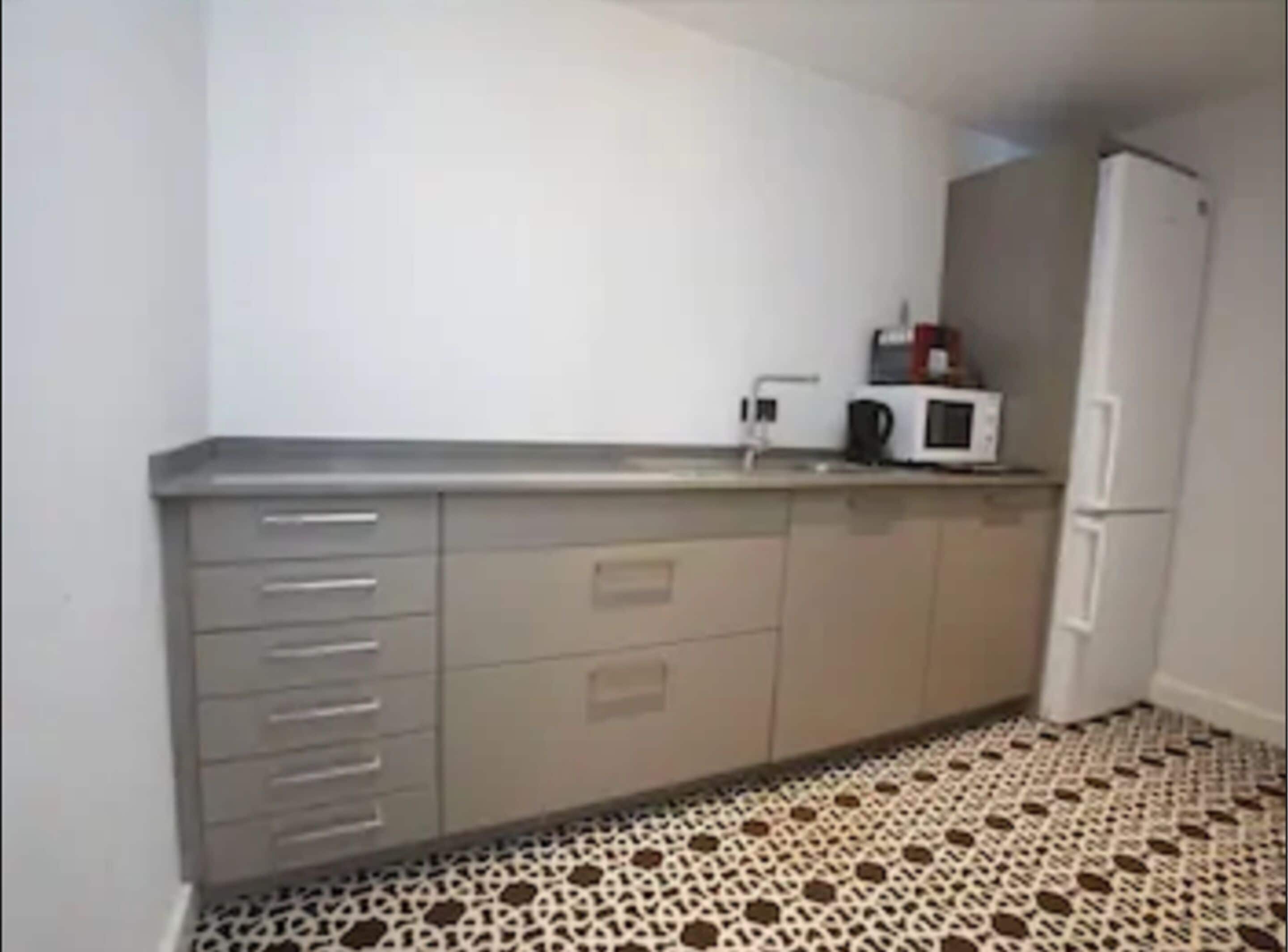 presidential suite (camayenne) | private kitchenette | espresso maker, coffee/tea maker, electric kettle