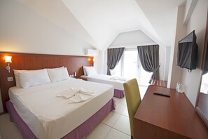 Standard Double or Twin Room | In-room safe, bed sheets - Sun Bay Park Hotel (Marmaris)