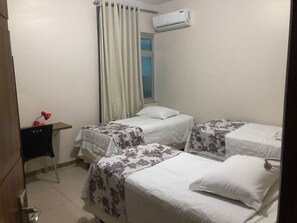 Superior Room | มินิบาร์, ตู้นิรภัยในห้องพัก, โต๊ะทำงาน, ผ้าม่านกันแสง