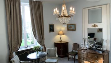 Deluxe Double Room (Louis XV) | 1 bedroom, premium bedding, in-room safe, individually decorated