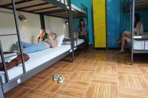 Comfort Shared Dormitory, Women only 8 beds - Aurora Hostel (Rio de Janeiro)
