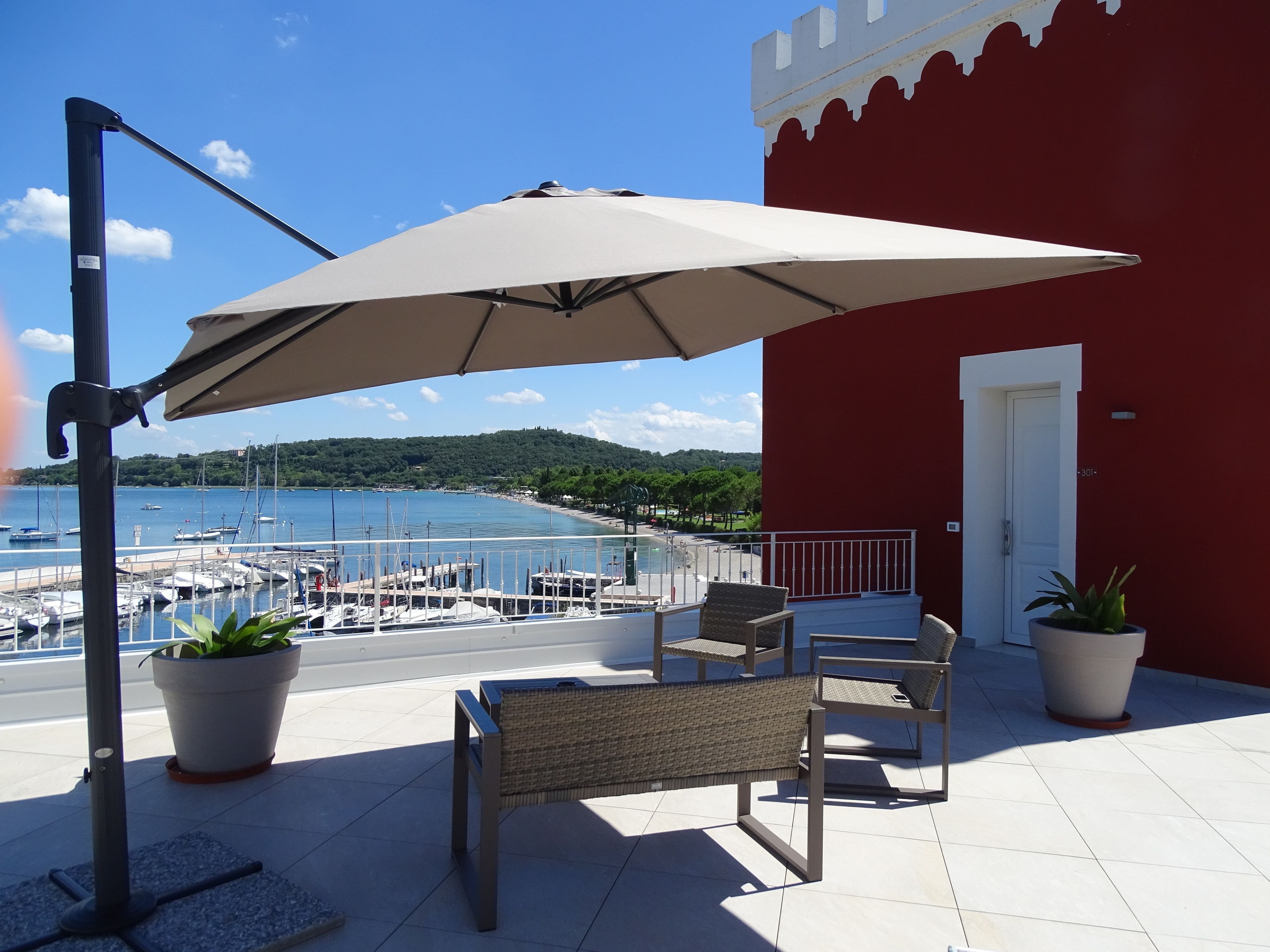 Panoramic Suite, 1 Queen Bed, Lake View, Tower | Terrace/patio
