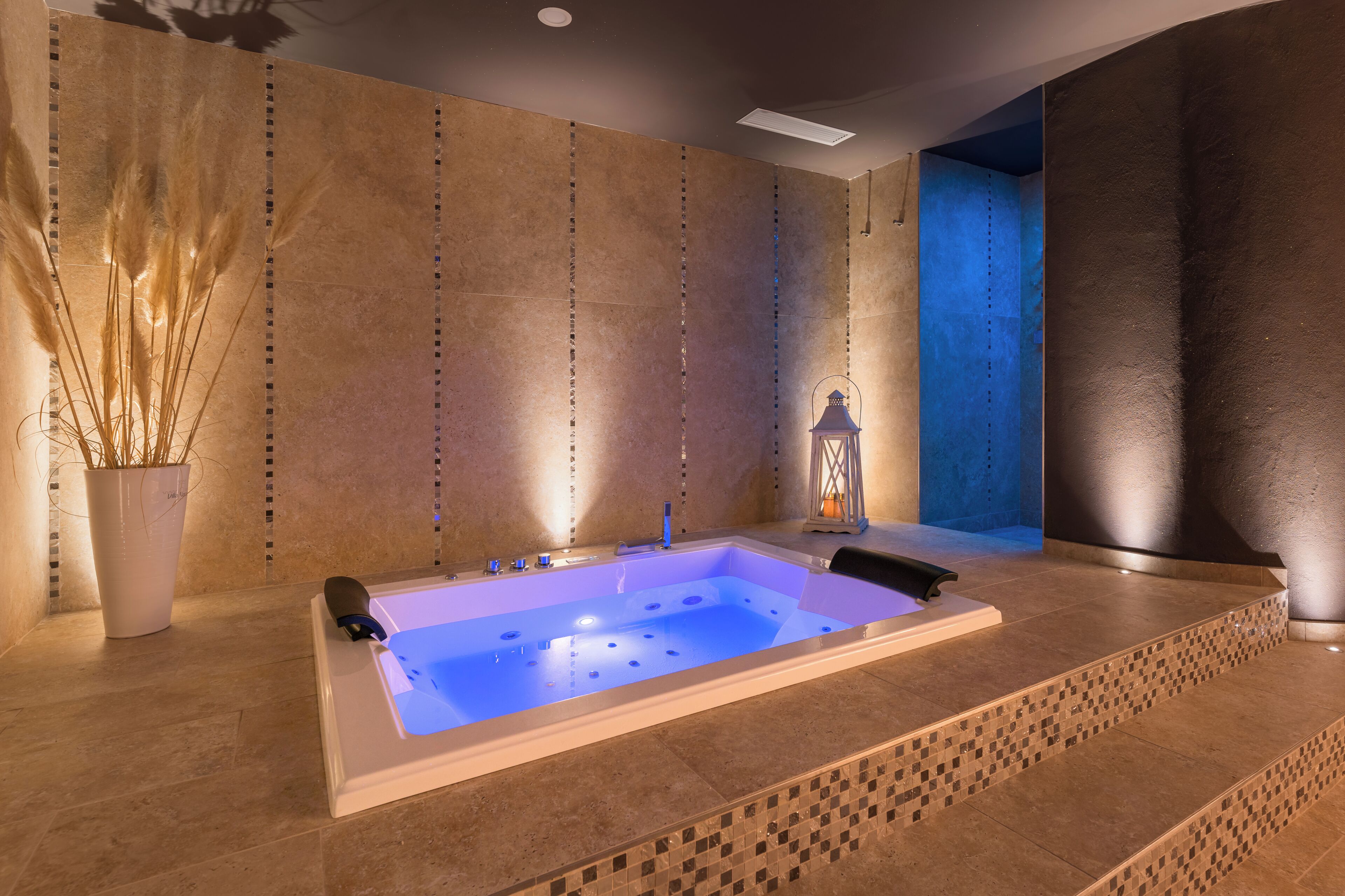 Sauna, bain à remous, hammam