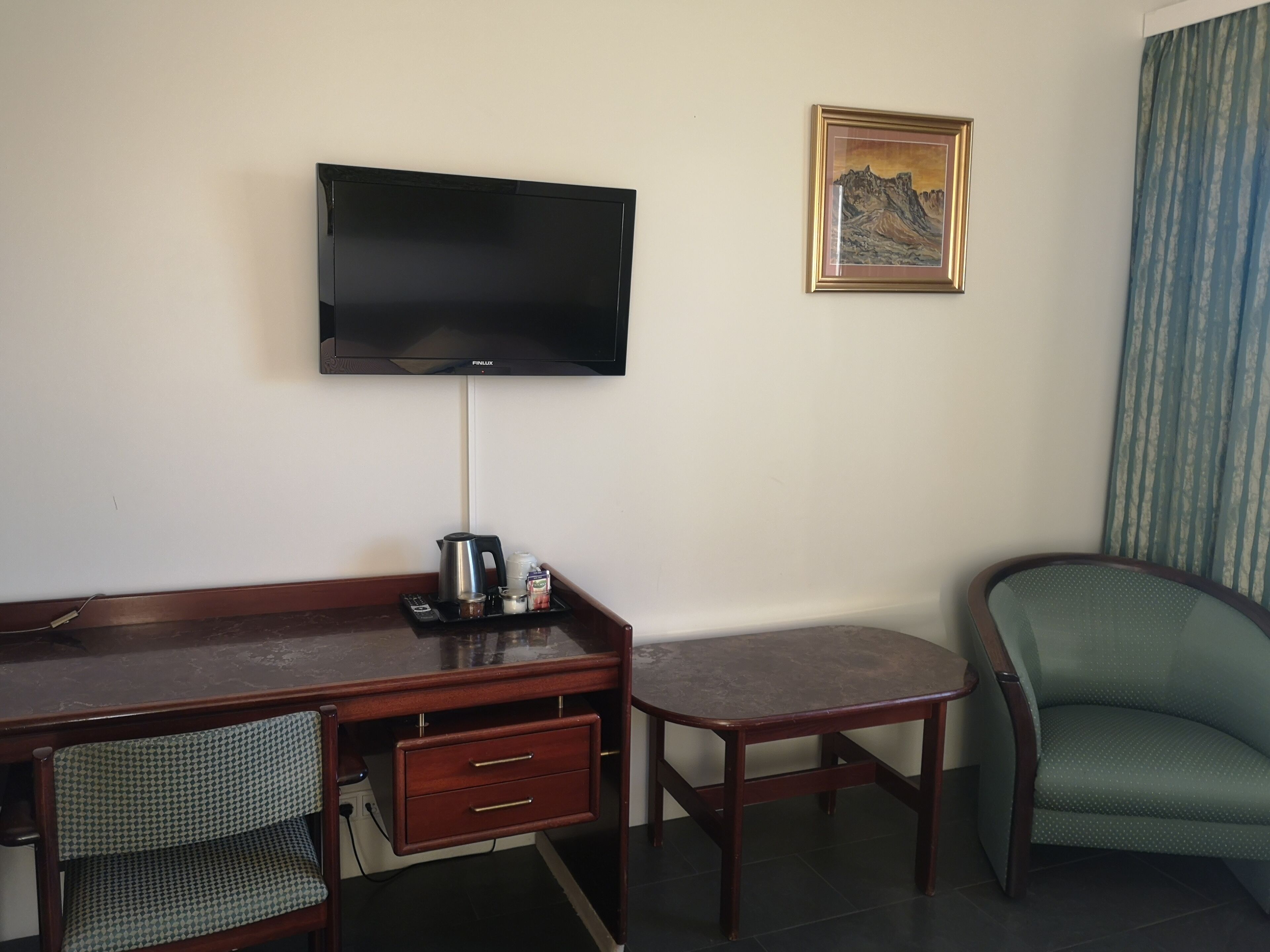 double or twin room | living area | tv