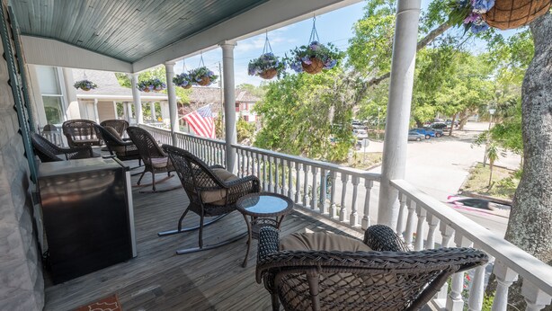 Porch - Southern Wind Inn Bed & Breakfast (St. Augustine)