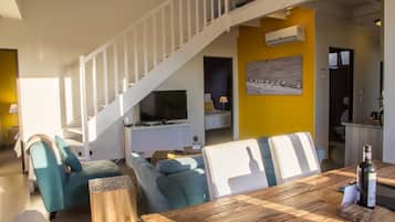 3 Bedroom Deluxe Dune View | Living area | 42-inch flat-screen TV with satellite channels, TV