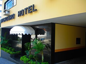 Front of property - Hotel Brigadeiro (São Paulo)