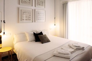 Phòng đôi hoặc 2 giường đơn, phòng tắm riêng | Trang trí khác biệt, trang bị nội thất với thiết kế riêng biệt