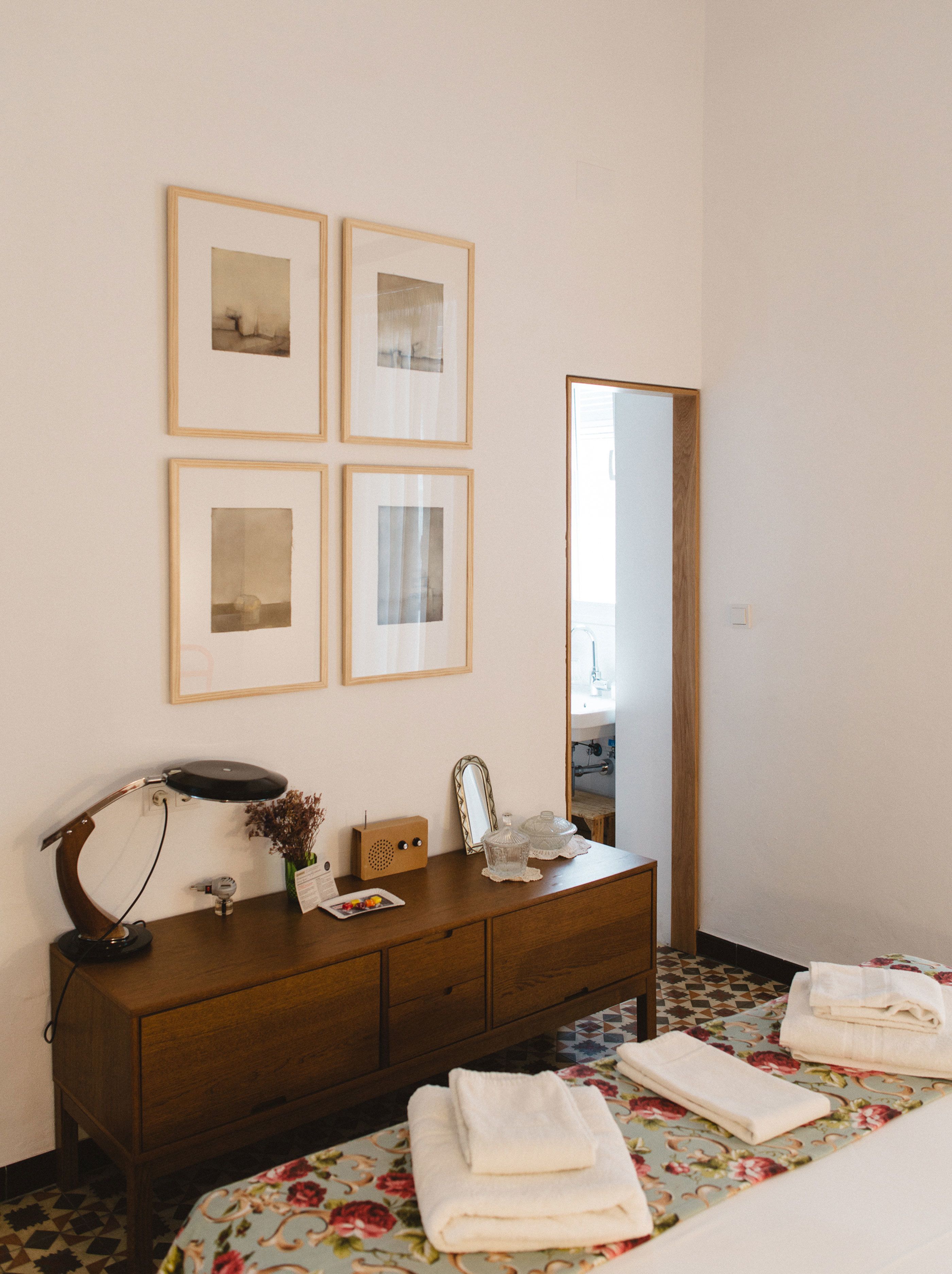 Chambre Double ou avec lits jumeaux, salle de bains privée | Équipements de la chambre