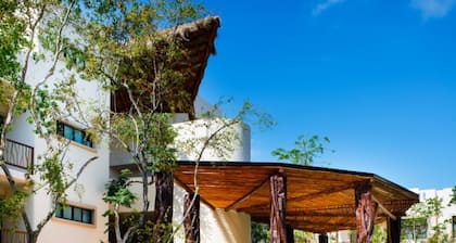 Amazing 2BR condo surrounded by nature by Happy Address