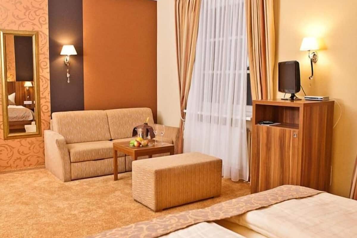 in-room safe, desk, soundproofing, iron/ironing board