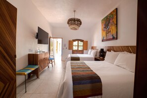 In-room safe, iron/ironing board, free cribs/infant beds, free WiFi - NaNa Vida Hotel Oaxaca (Oaxaca)