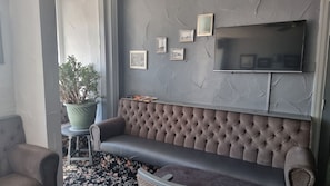 Bar (on property) - Boltonia (Blackpool)