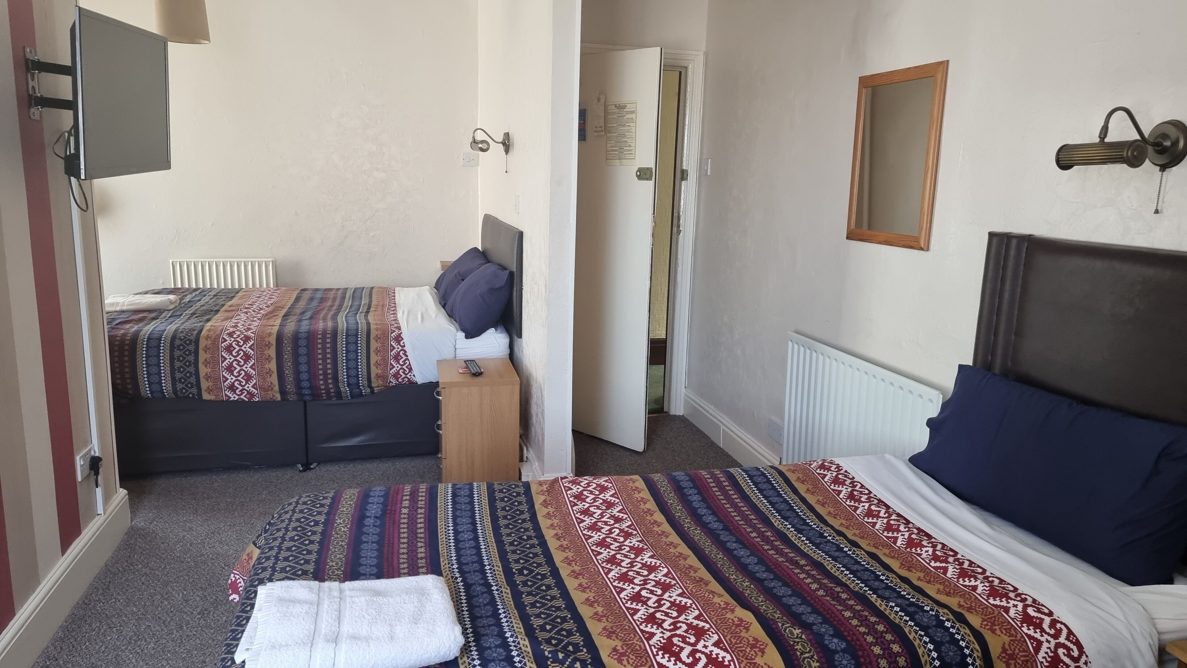 quadruple room | iron/ironing board, cots/infant beds, free wifi