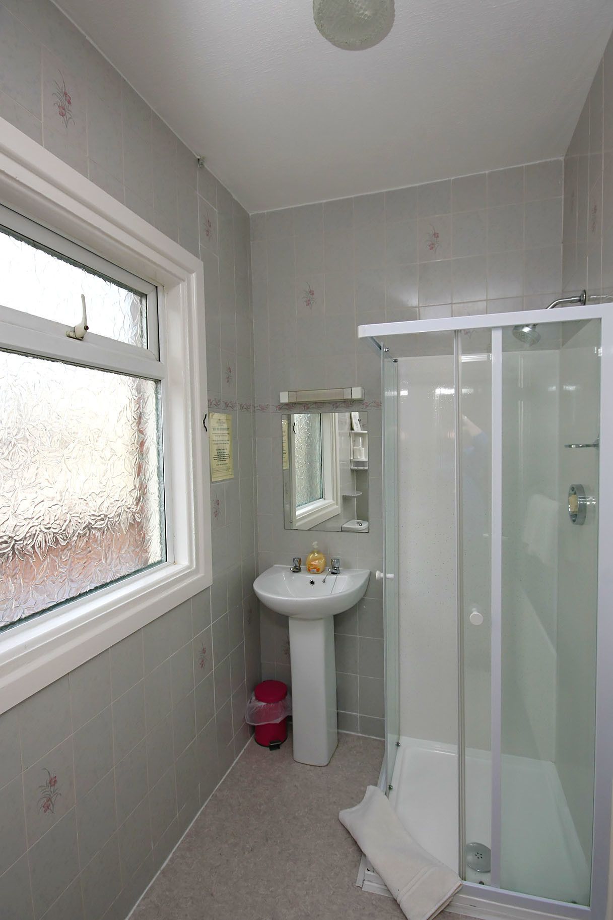 superior double room | bathroom | shower, free toiletries, hair dryer, towels