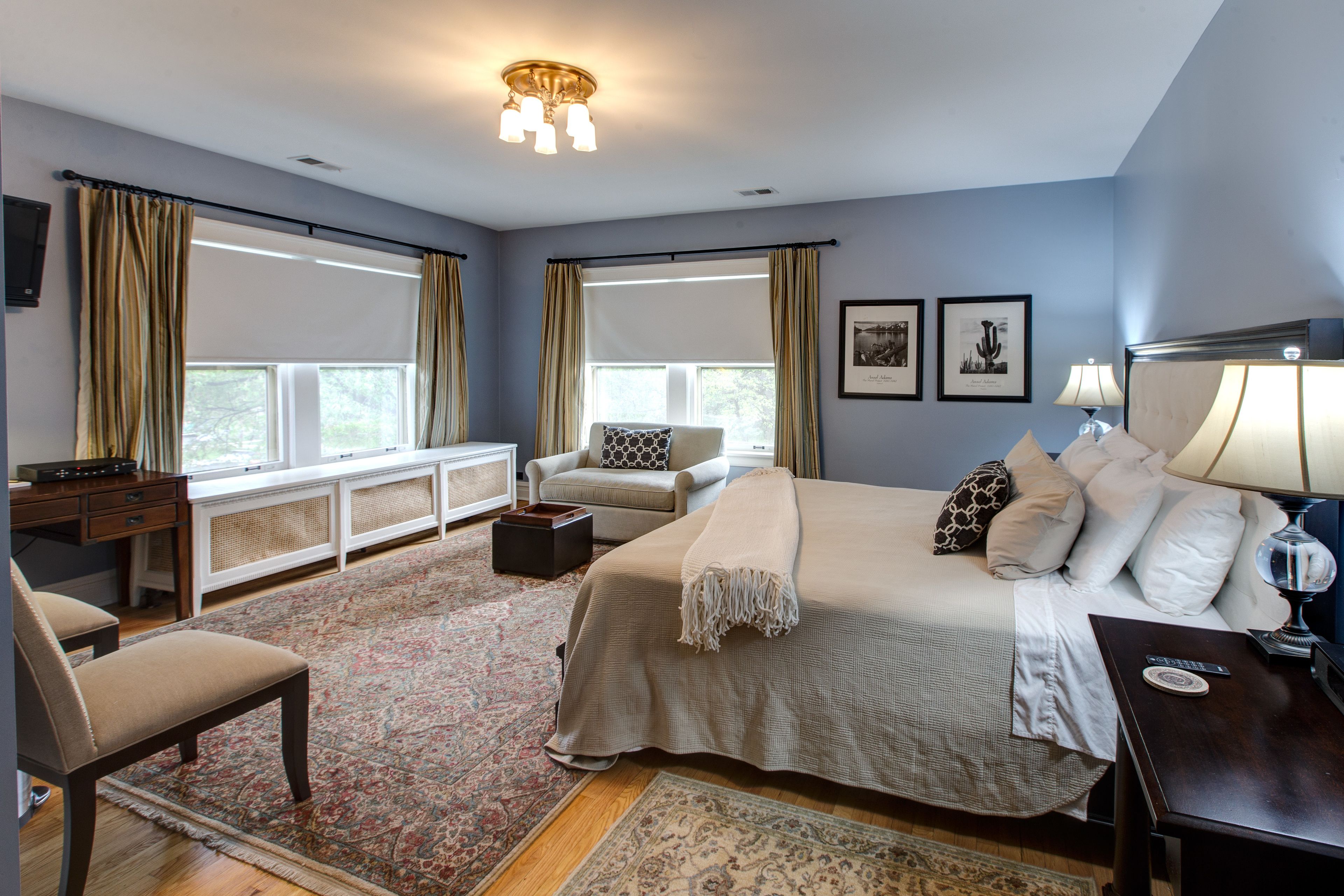 1 غرفة نوم وأغطية فراش متميزة ومكتب وستائر تعتيم