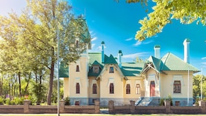 Unclassified image, 3 of 31, button - The Park Mansion (Tallinn)