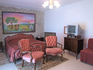 Deluxe Room, Balcony, City View | Desk, free WiFi