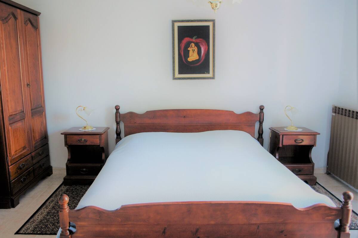 Family Room, Balcony | Desk, free WiFi