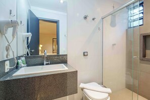 Suite | Schreibtisch, kostenloses WLAN, Bettwäsche