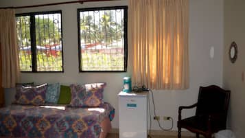 Deluxe Suite, 1 King Bed with Sofa bed | Living area