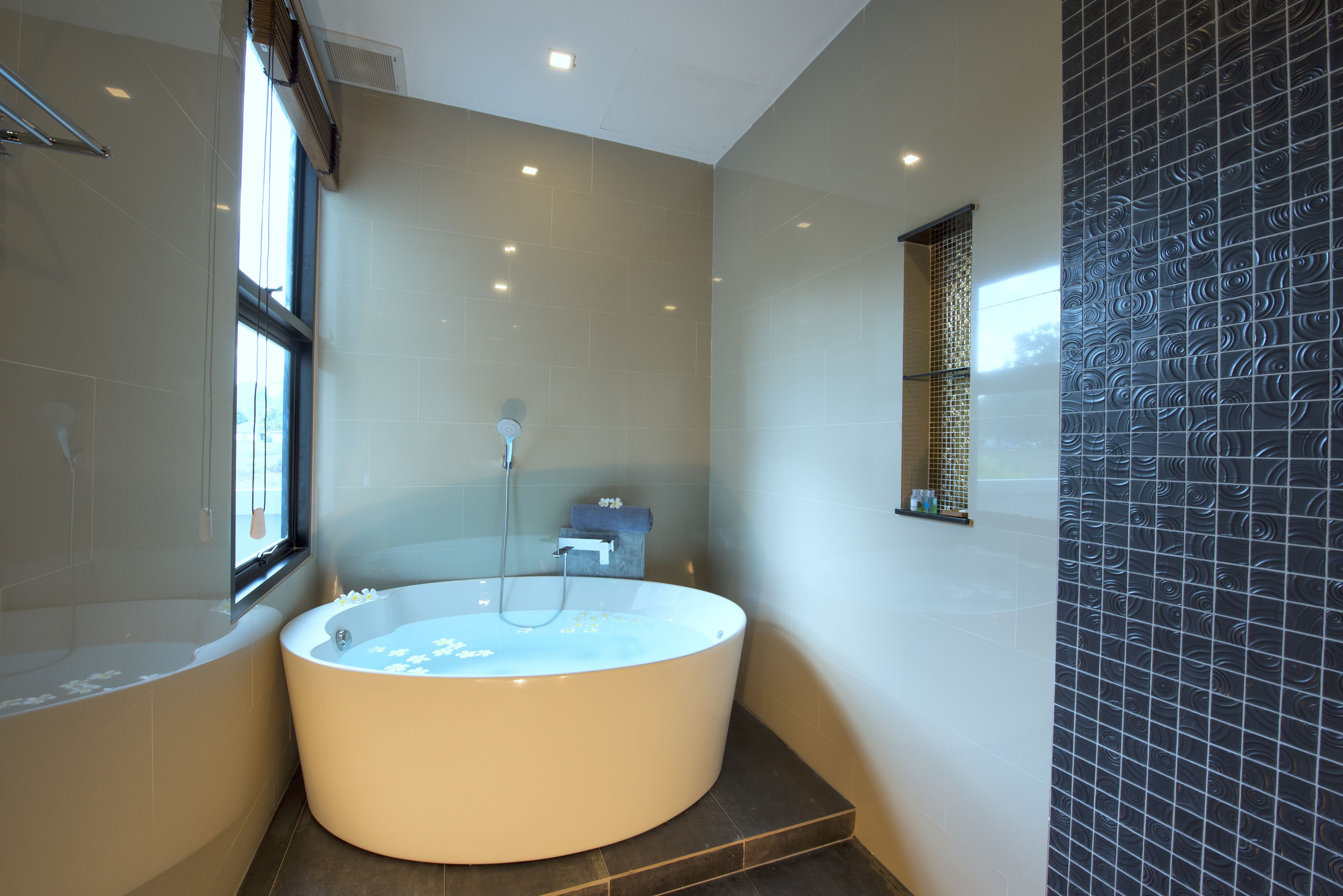 Baignoire relaxante profonde