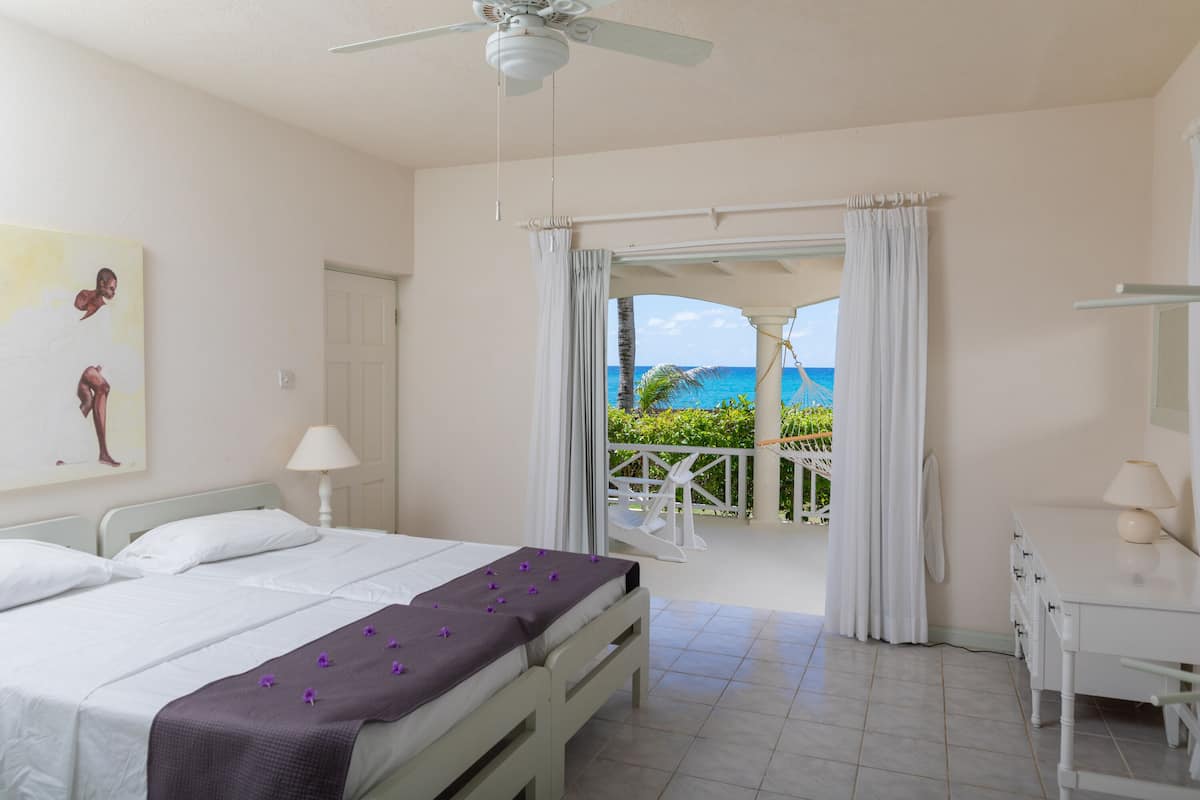 Select Comfort beds, in-room safe, individually decorated