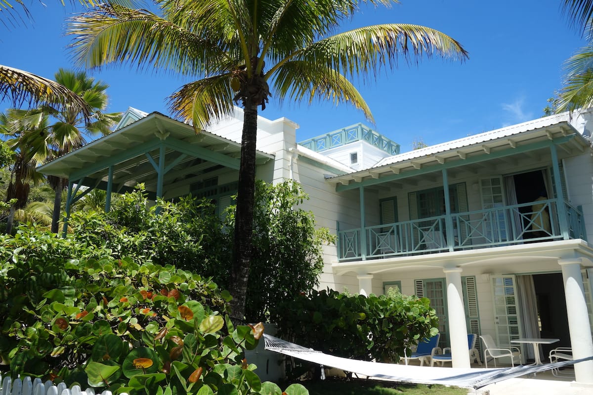 Inchcape Seaside Villas - Seaview Studio | Balcony