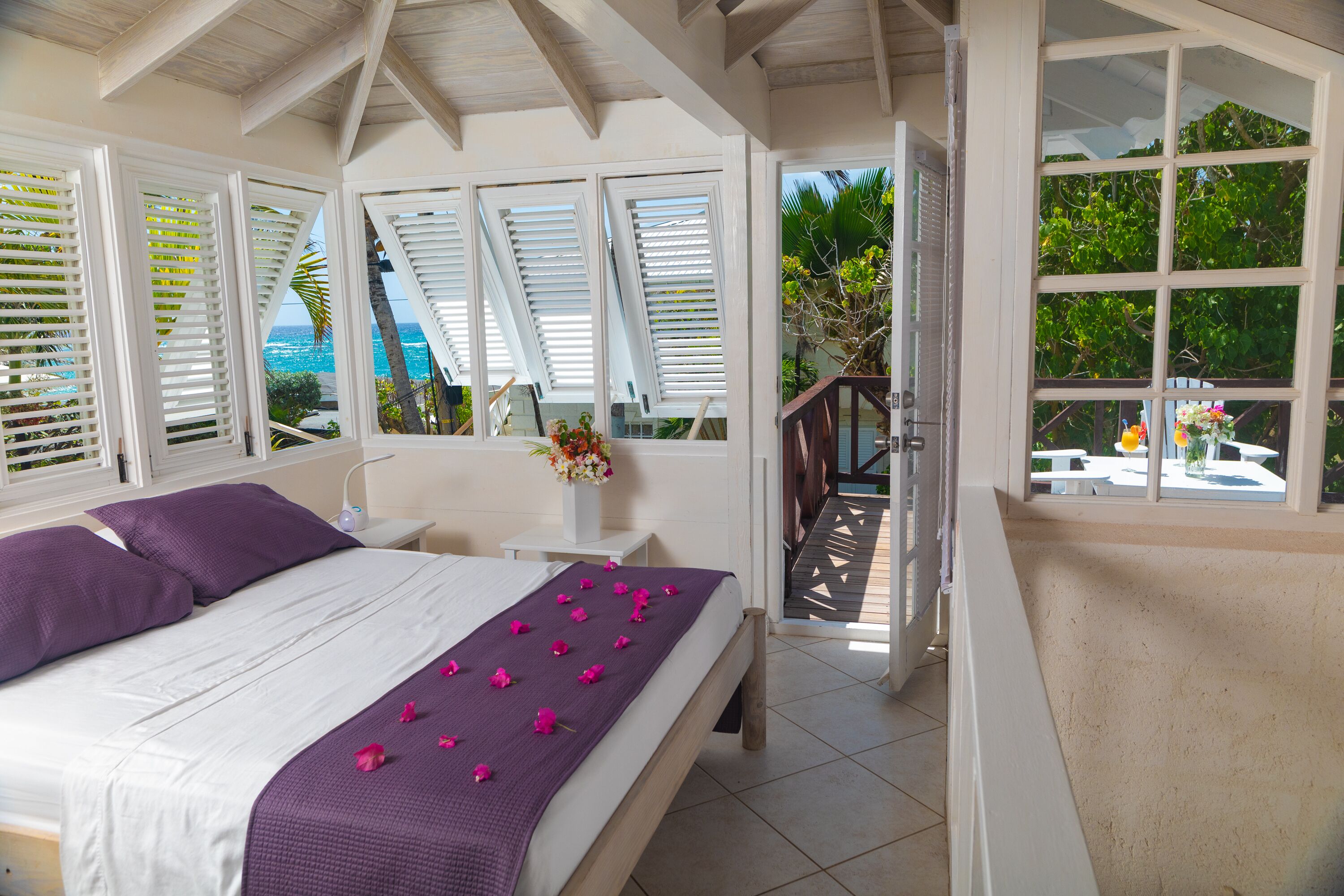 Inchcape Seaside Villas - Seaside Cottage A | Select Comfort -patjalliset sängyt, tallelokero huoneessa