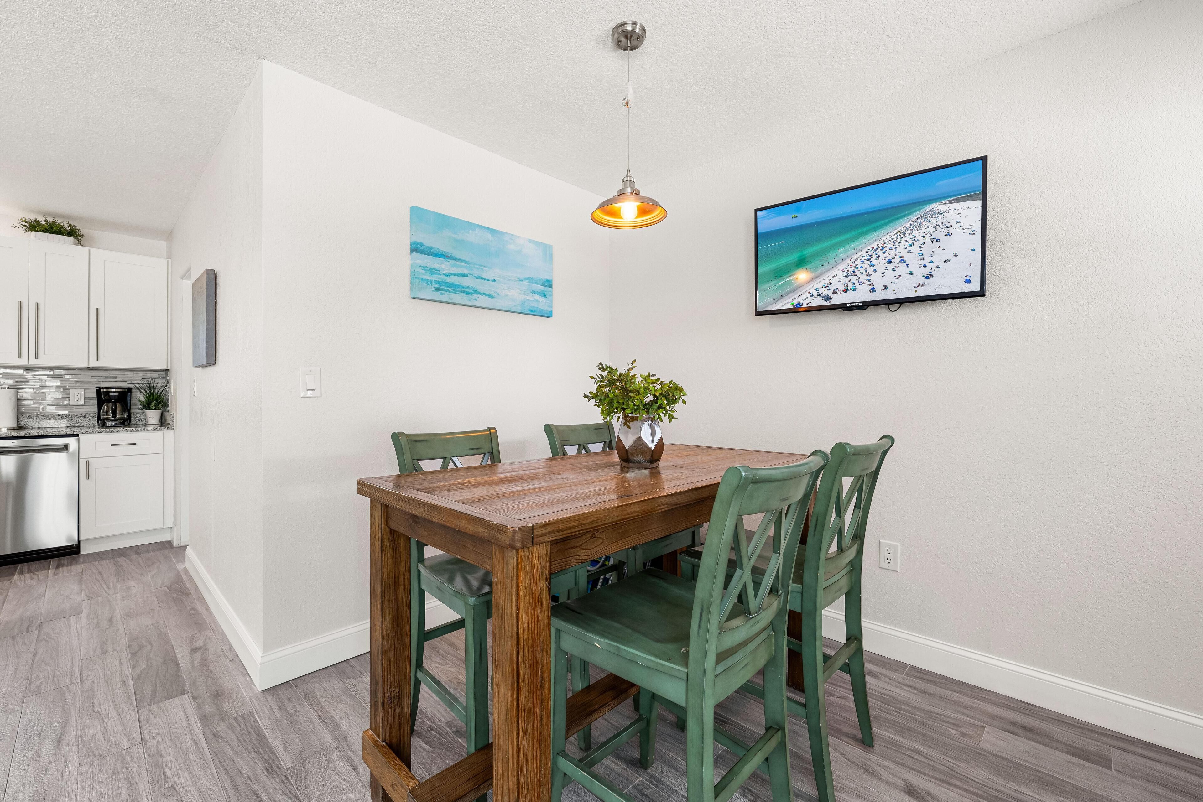 House, 1 Queen Bed with Sofa bed, Garden View (Sun and Sea - 1) | Dining