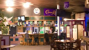 酒吧（店内）