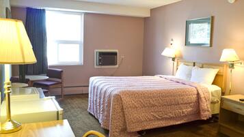 Room, 1 Queen Bed | Free WiFi