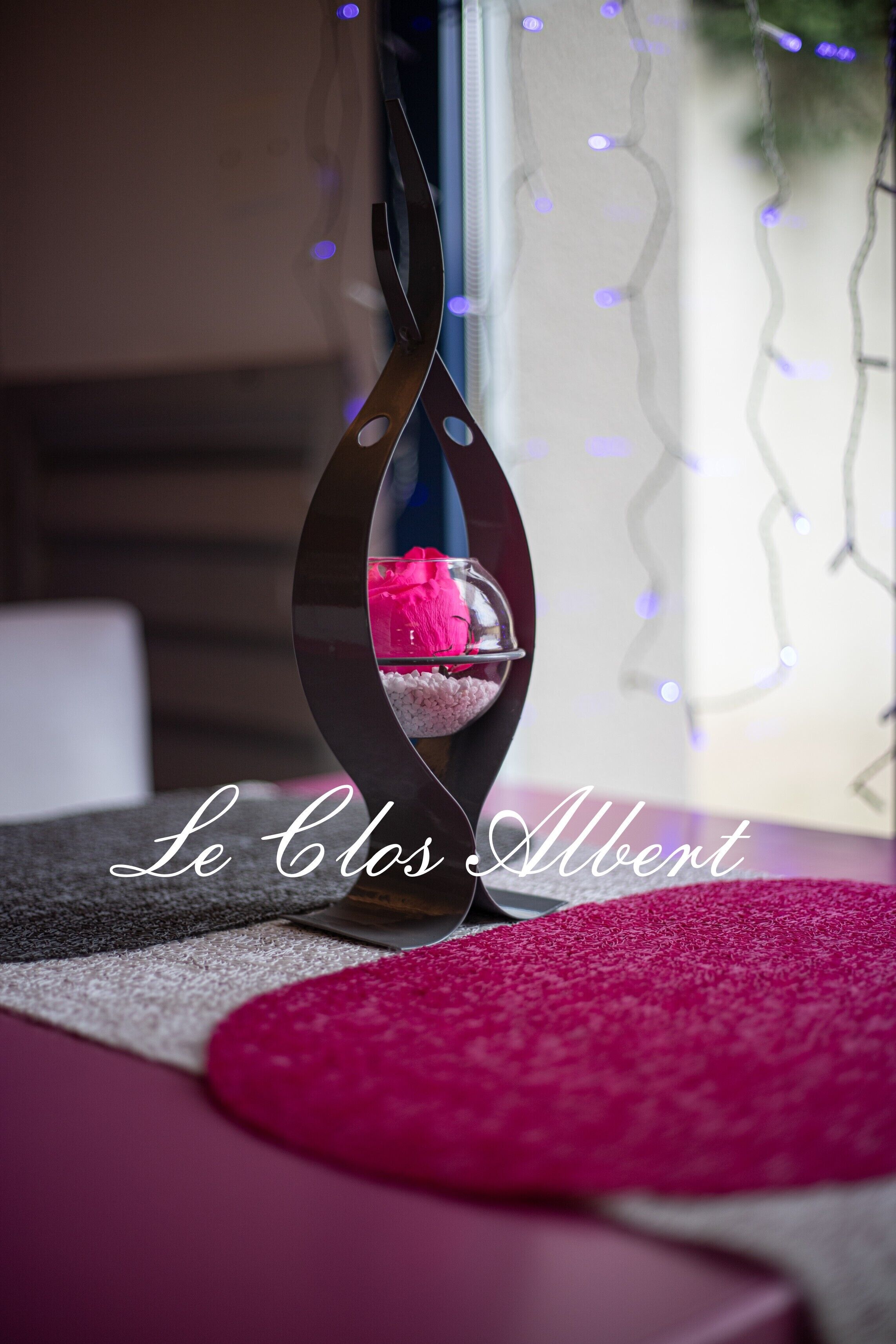 daily continental breakfast (eur 8.00 per person)