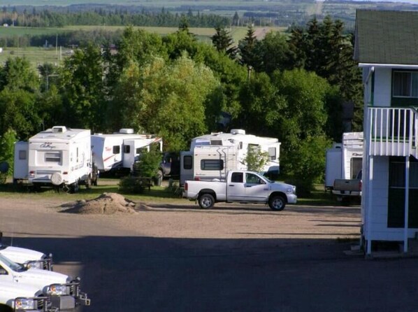 Free self parking - Elk Point Motel & RV Park (Elk Point)