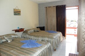 Chambre supérieure double ou avec lits jumeaux | Vue de la chambre